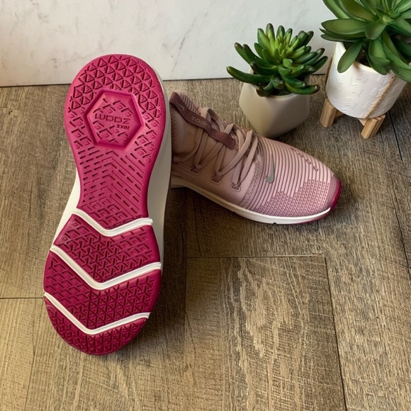 Nike Air Zoom Elevate Plum Chalk - Picture 7 of 7